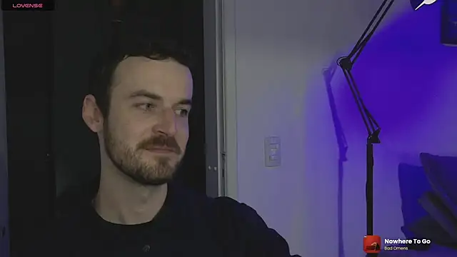 Chat soba uživo modela Breezee_
