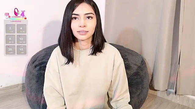celine_golden1 Adlı Modelin Canlı Sohbet Odası