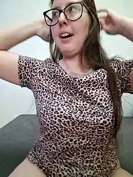 חדר צ'אט בשידור חי של Sarah459