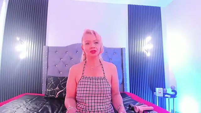 AnastasiaTaylor_ Adlı Modelin Canlı Sohbet Odası
