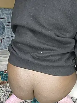 Živá chatovací místnost SquirtQueen16
