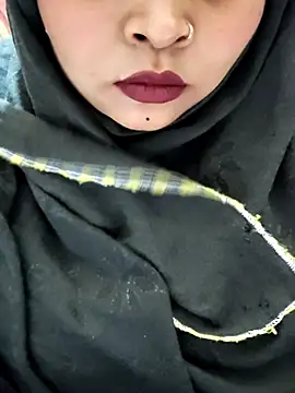 Lovely_Ayesha-: онлайн-чат