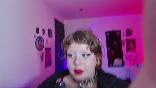 Sabrina_scarlett's Live Chat Room