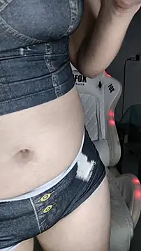 Phòng Chat Trực Tiếp Fetichista23