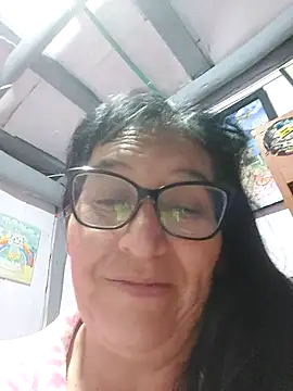 Pokój czatu na żywo – clarita_01