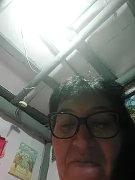 Pokój czatu na żywo – clarita_01