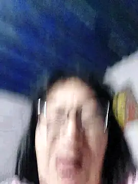 clarita_01 Adlı Modelin Canlı Sohbet Odası