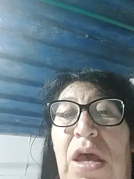 clarita_01 Adlı Modelin Canlı Sohbet Odası
