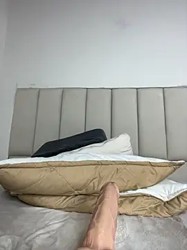 VioletPearson 실시간 채팅방
