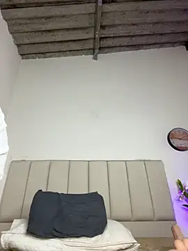 VioletPearson Live Chatraum