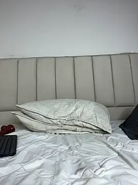 VioletPearson Live chatroom