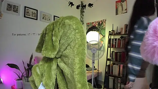 חדר צ'אט בשידור חי של _Insomnia__
