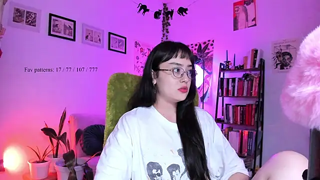חדר צ'אט בשידור חי של _Insomnia__