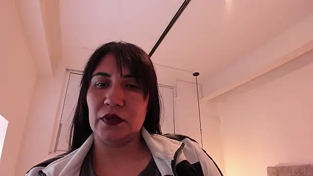 GiaFox_ Live Chatraum