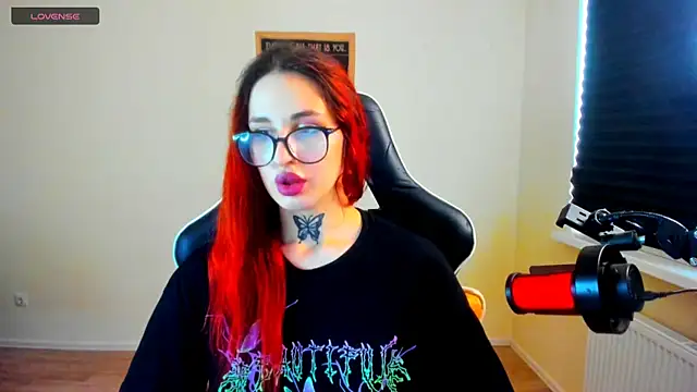 Živá chatovací místnost your_tora