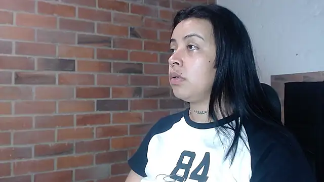 Živá chatovací místnost salome__hills1