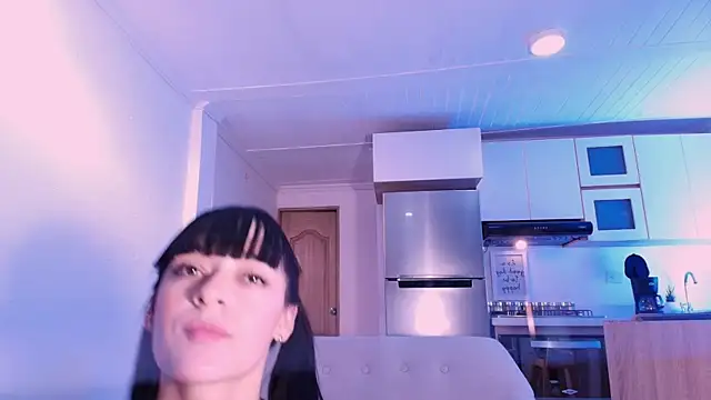 DannaHyde's Live Chat Room