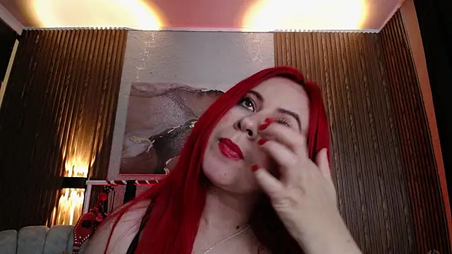Naty_slavedollのライブチャットルーム
