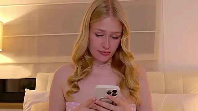 JuliaJaee Live Chatraum