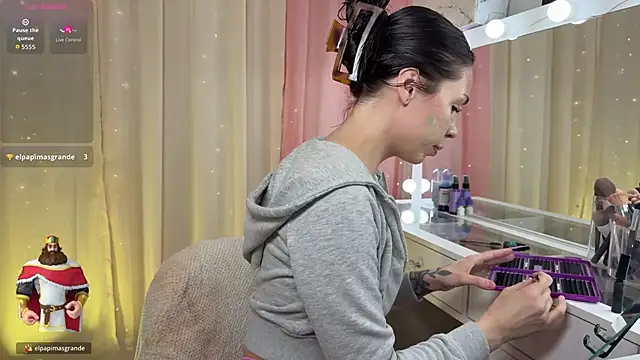 Chat soba uživo modela NattyFierros
