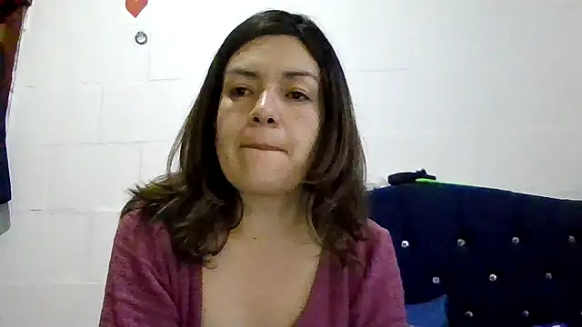 princessbella93 Adlı Modelin Canlı Sohbet Odası