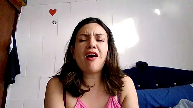 princessbella93 现场聊天室