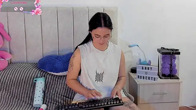 anny_roberts – live chatrum
