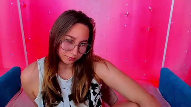 Živá chatovací místnost AsyaPink