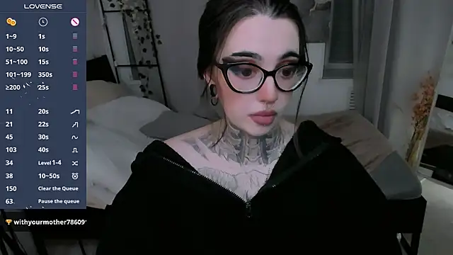 Dixi_Pixi_ Adlı Modelin Canlı Sohbet Odası