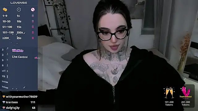 חדר צ'אט בשידור חי של Dixi_Pixi_