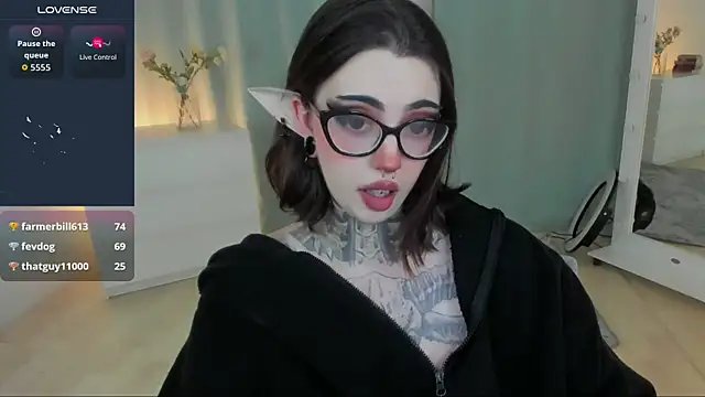 Dixi_Pixi_ élő chatszobája