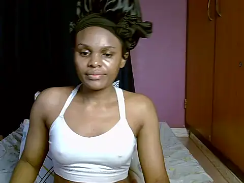 Chatroom en direct de Queen_petite_