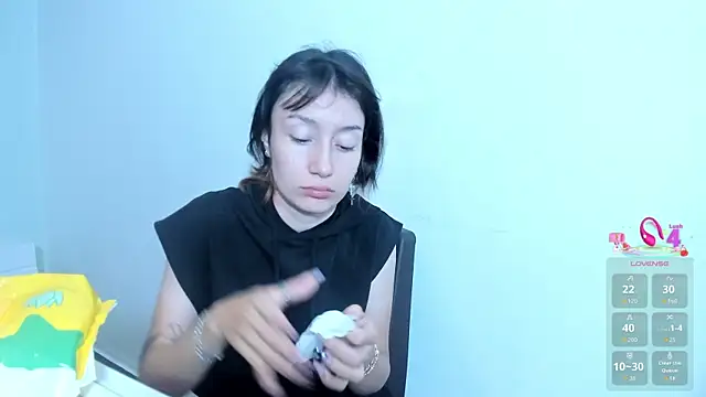lizzy_davis_1 Adlı Modelin Canlı Sohbet Odası