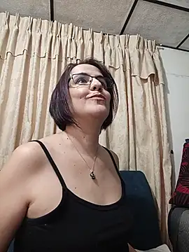 Živá chatovací místnost IsisBlake