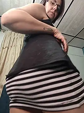 IsisBlake – live chatrum