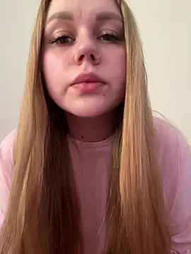 Marylallka5's Live Chat Room