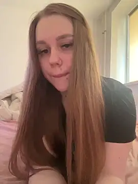 Marylallka5's Live Chat Room
