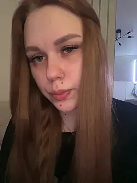 Marylallka5 Adlı Modelin Canlı Sohbet Odası