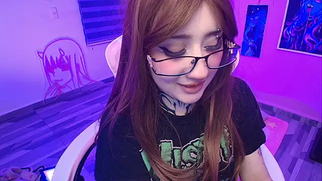 غرفة دردشة Miwa_violet المباشرة