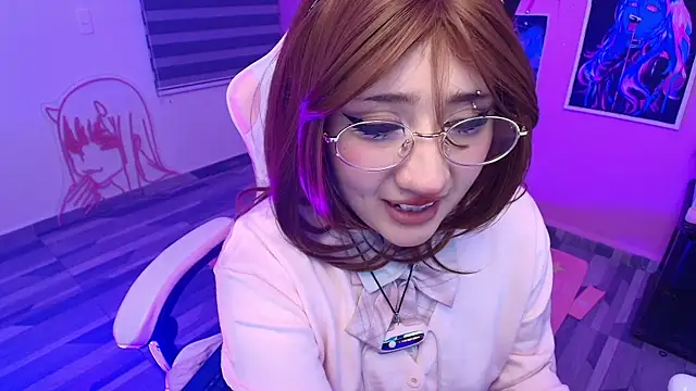 غرفة دردشة Miwa_violet المباشرة