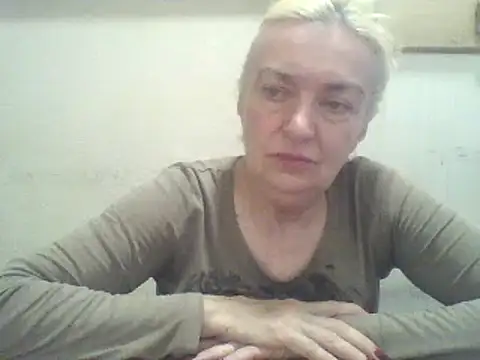 Meri798 Adlı Modelin Canlı Sohbet Odası