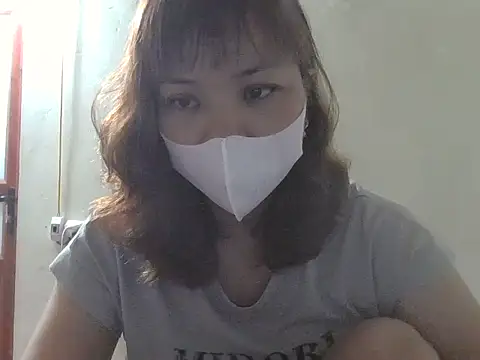 Angela-Eira live-chat rom
