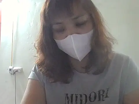 Angela-Eira live-chat rom