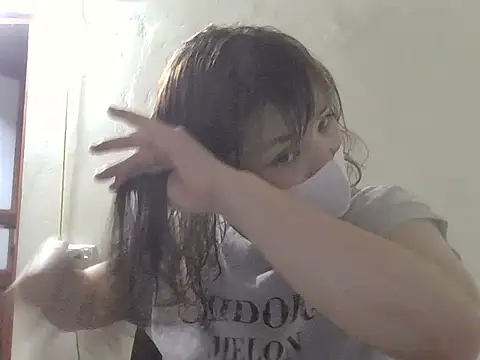 Angela-Eira Live Chatraum