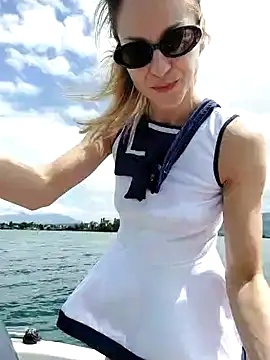 missdaisydiamond777: δωμάτιο απευθείας συνομιλίας
