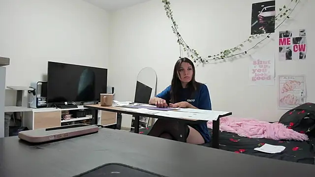 Pokój czatu na żywo – MashkaRay