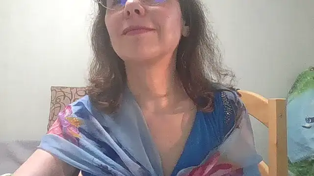 HollyJewel: δωμάτιο απευθείας συνομιλίας