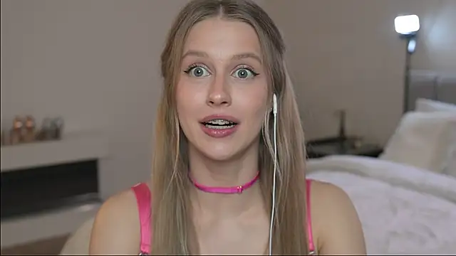 ella_twinkl's Live Chat Room