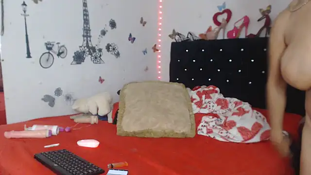 brigitht Adlı Modelin Canlı Sohbet Odası