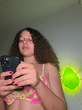 Rati_Curly Live Chatraum